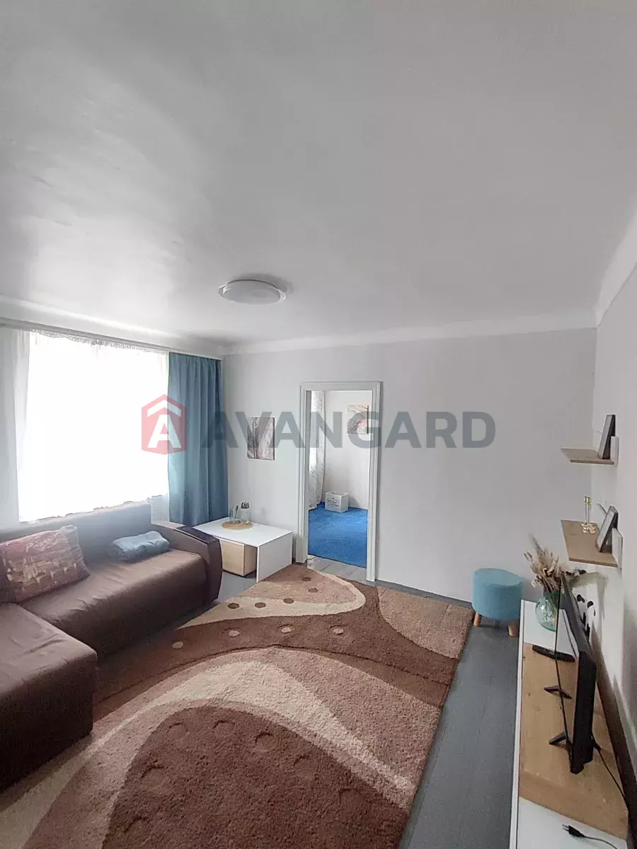 ������� �������, 65 ��.�. ���� 4