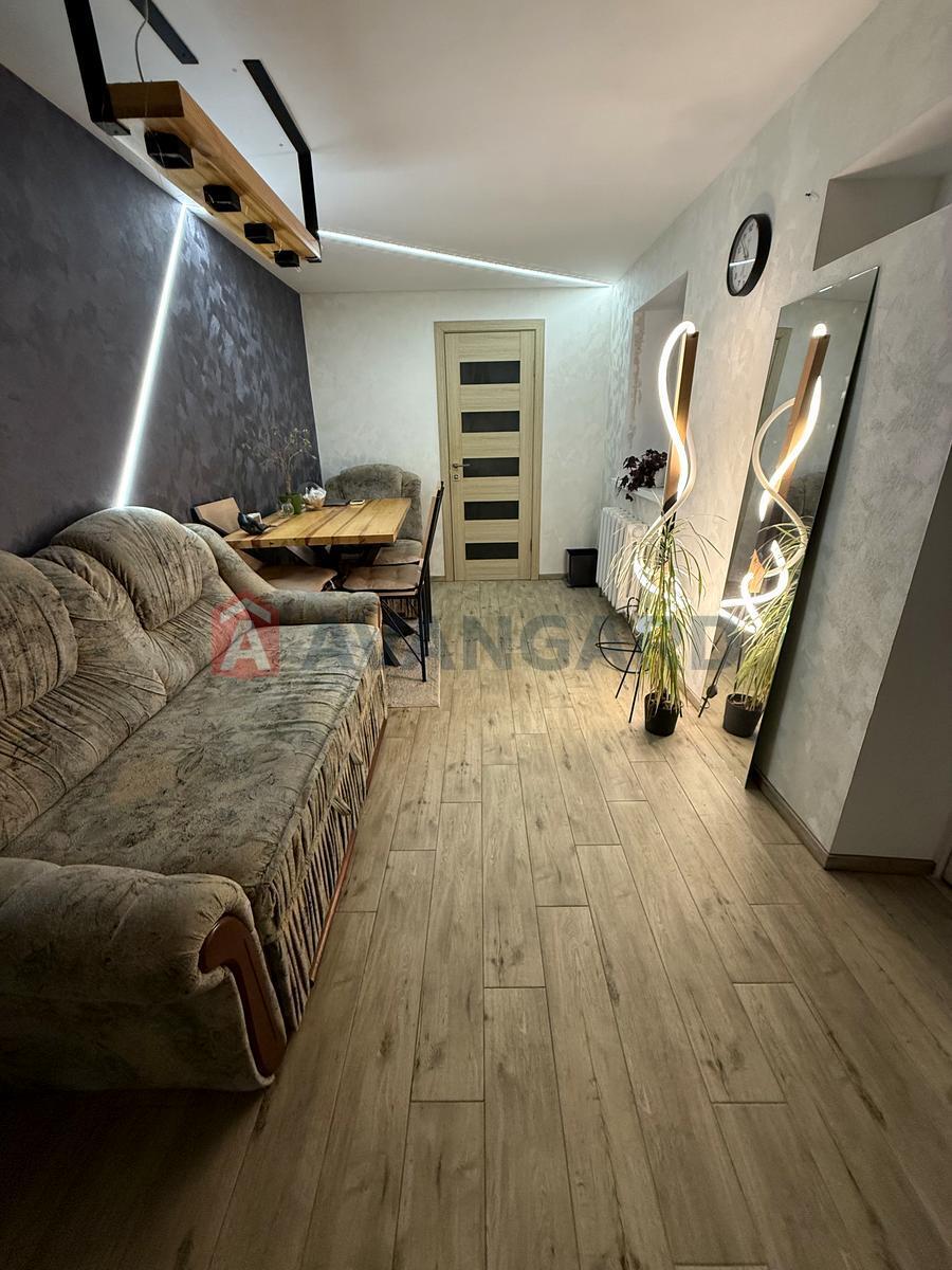 ������� �������, 55 ��.�. ���� 18