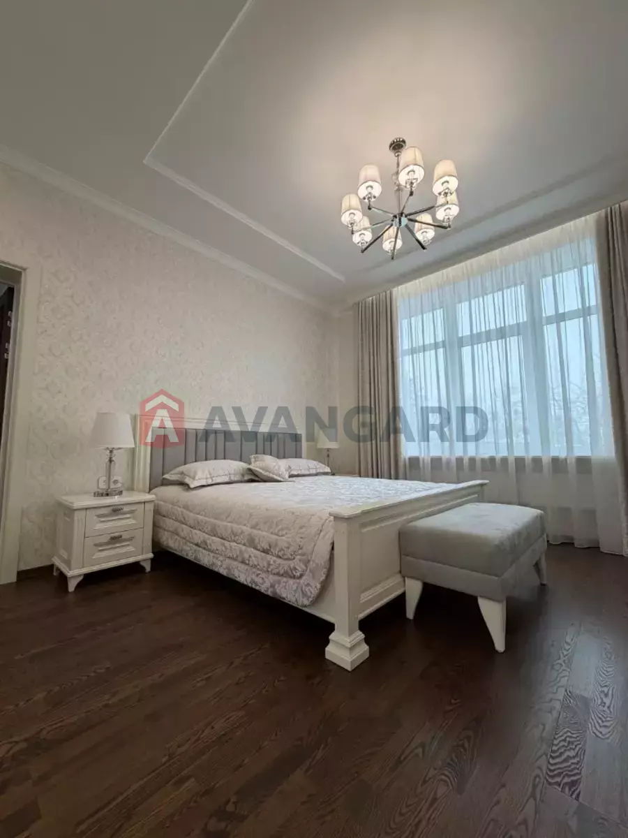 �������, 216 ��.�. ���� 9