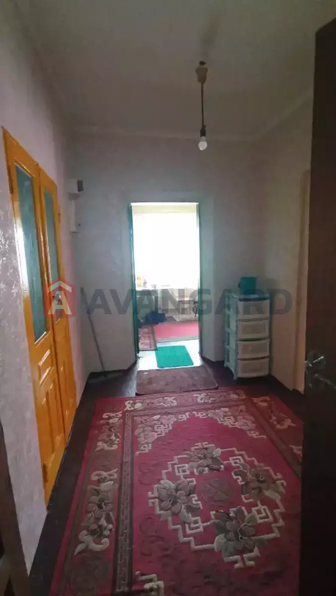 ������� �������, 140 ��.�. ���� 8