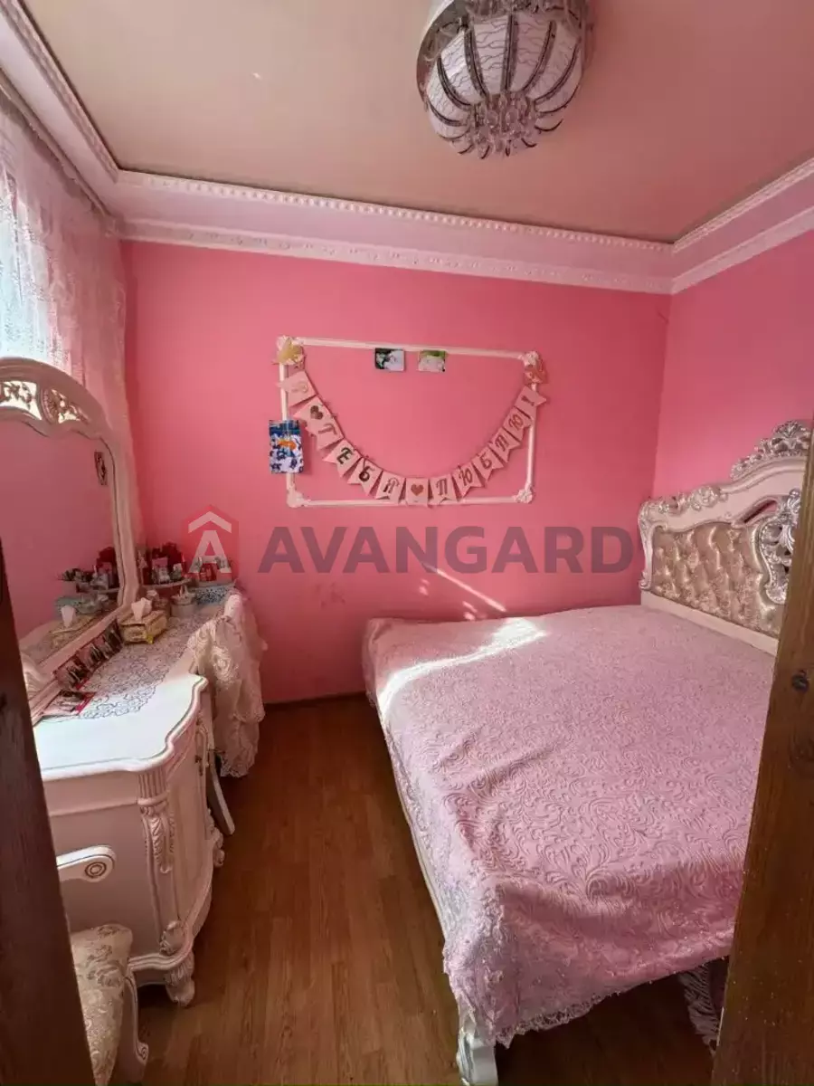 �������, 230 ��.�. ���� 7