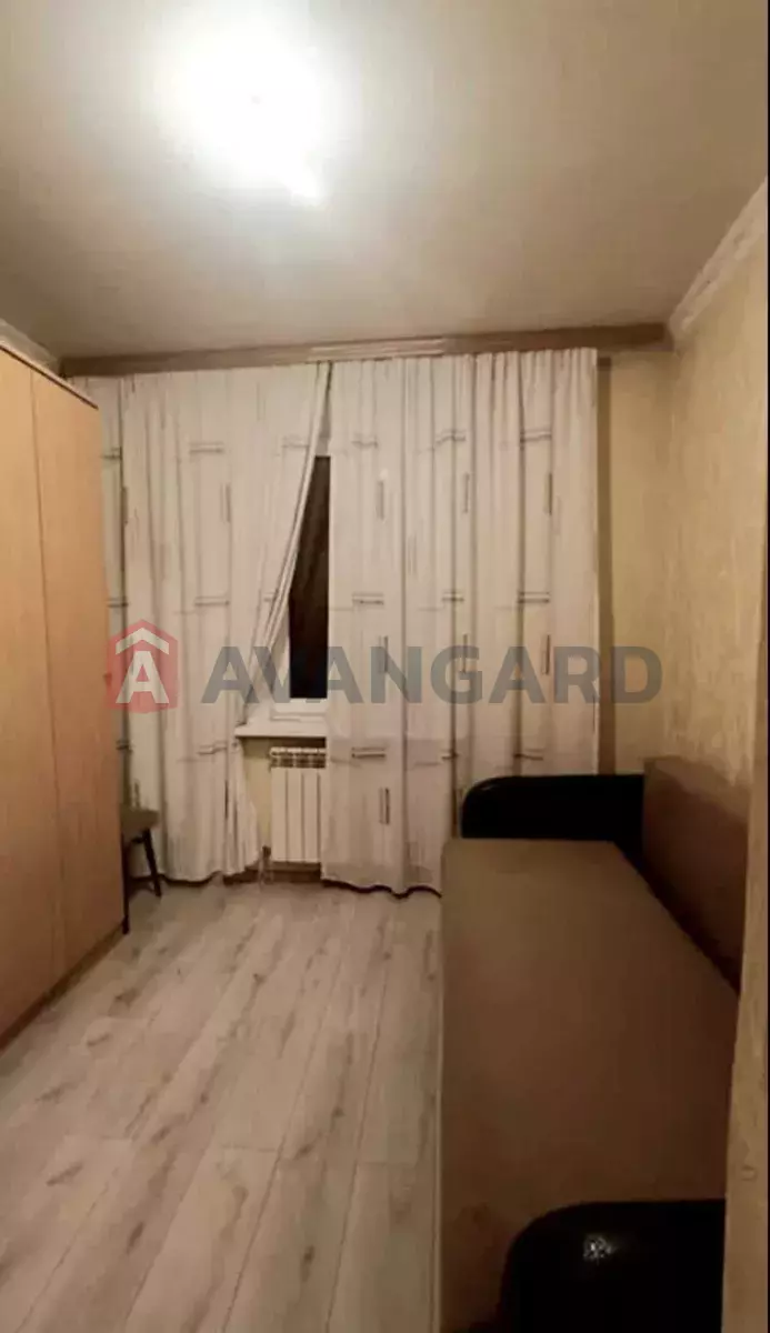 ������� �������, 50 ��.�. ���� 8