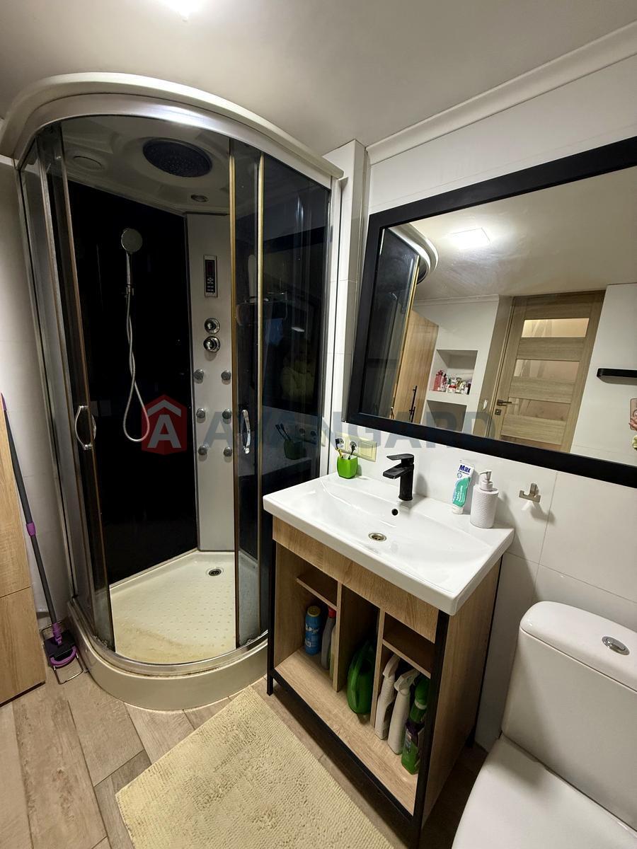 ������� �������, 55 ��.�. ���� 11