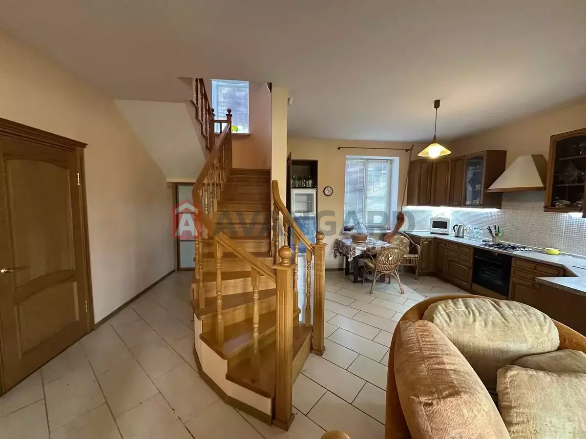 �������, 200 ��.�. ���� 16