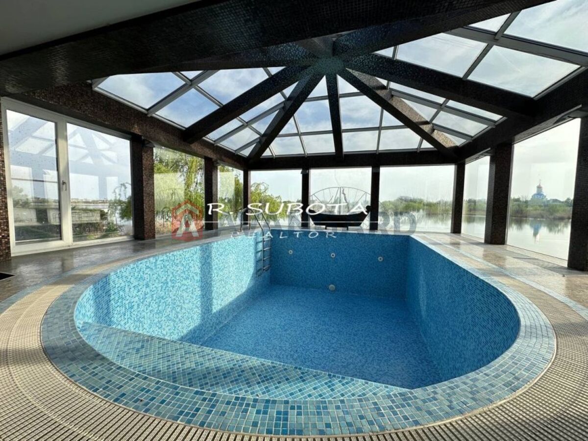 �������, 550 ��.�. ���� 22