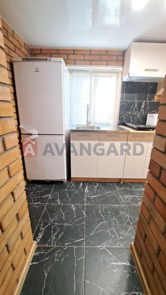 �������, 75 ��.�. ���� 7