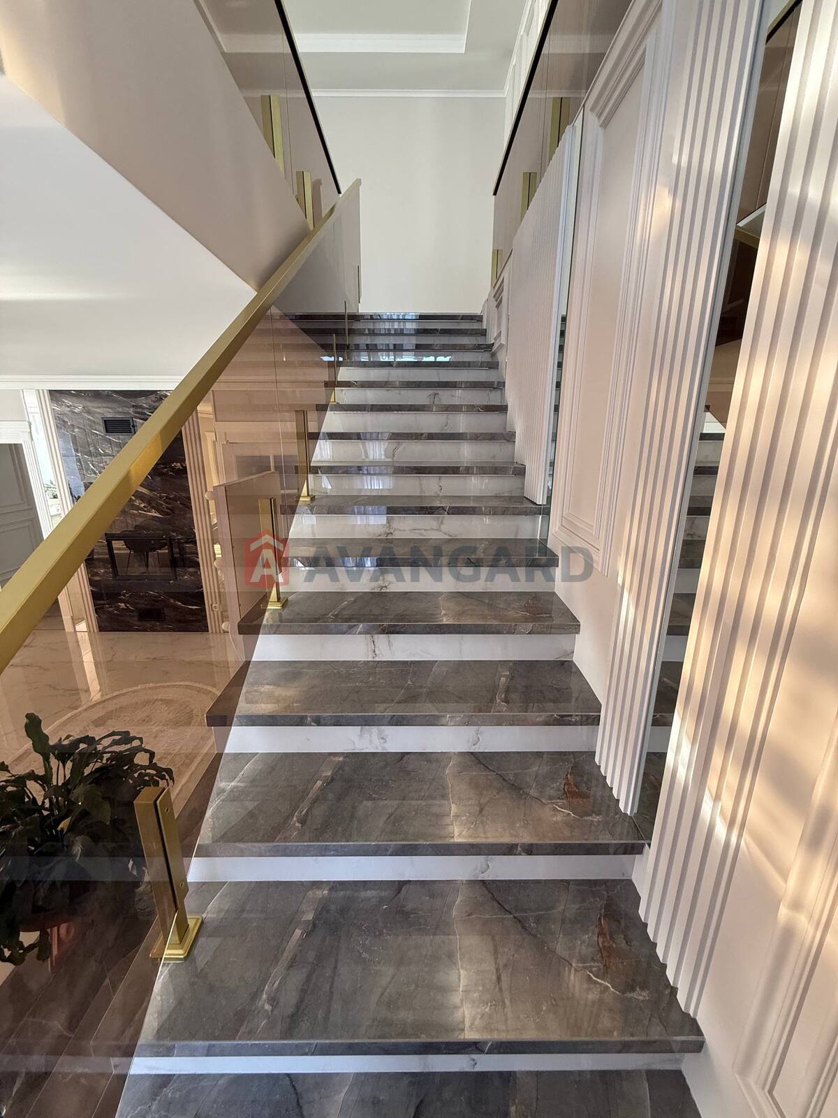 ���, 200 ��.�. ���� 15