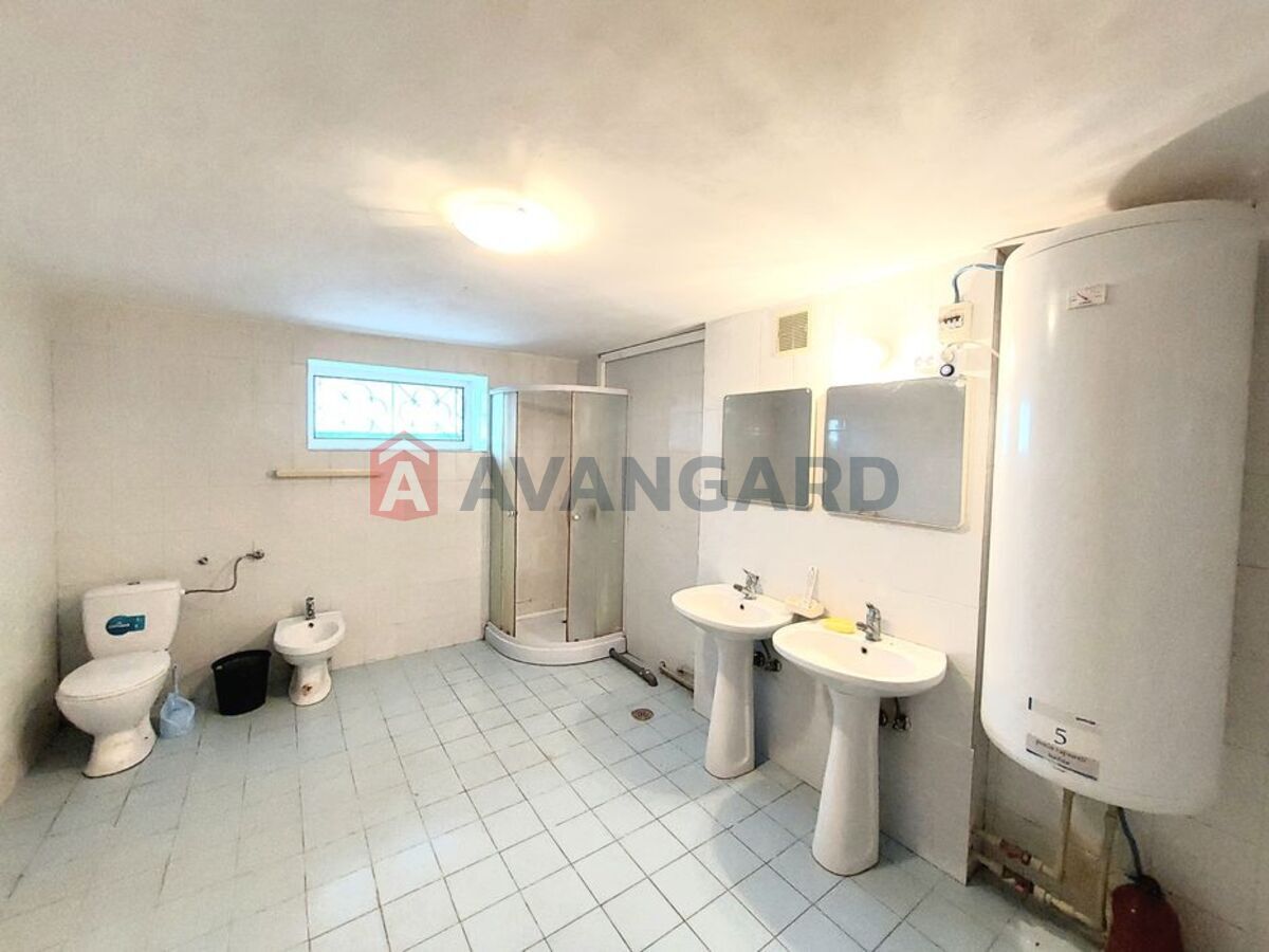 �������, 350 ��.�. ���� 21