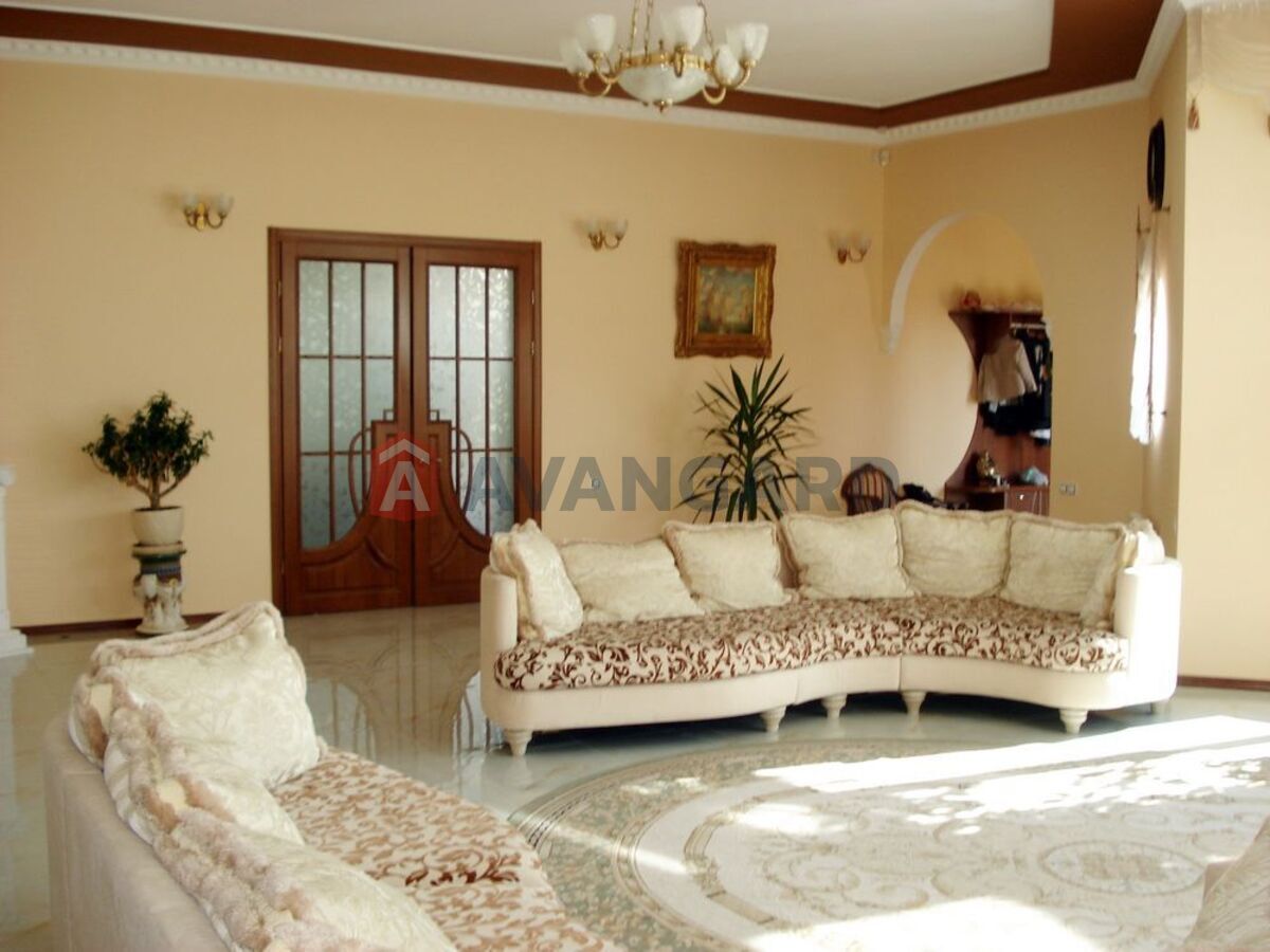 �������, 500 ��.�. ���� 14