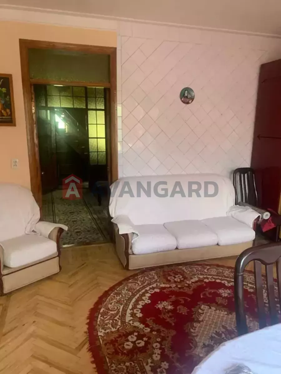 �������, 240 ��.�. ���� 3