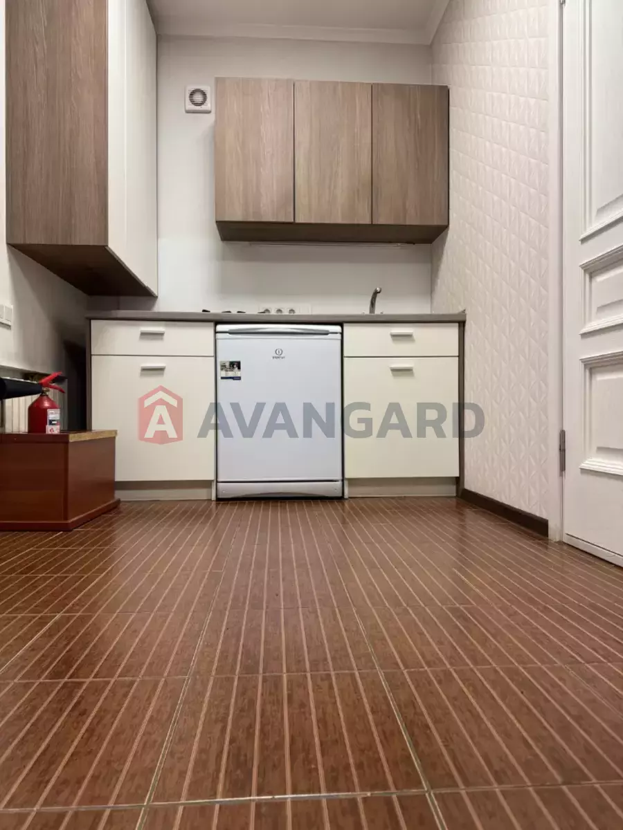 �������, 50 ��.�. ���� 9