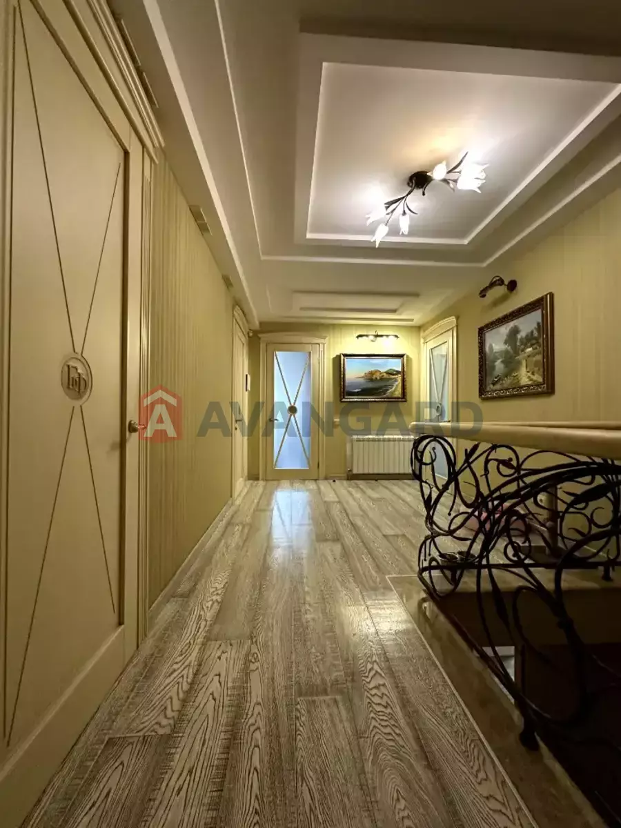 �������, 800 ��.�. ���� 19