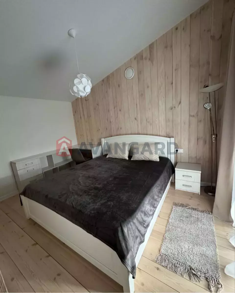 ���, 100 ��.�. ���� 3