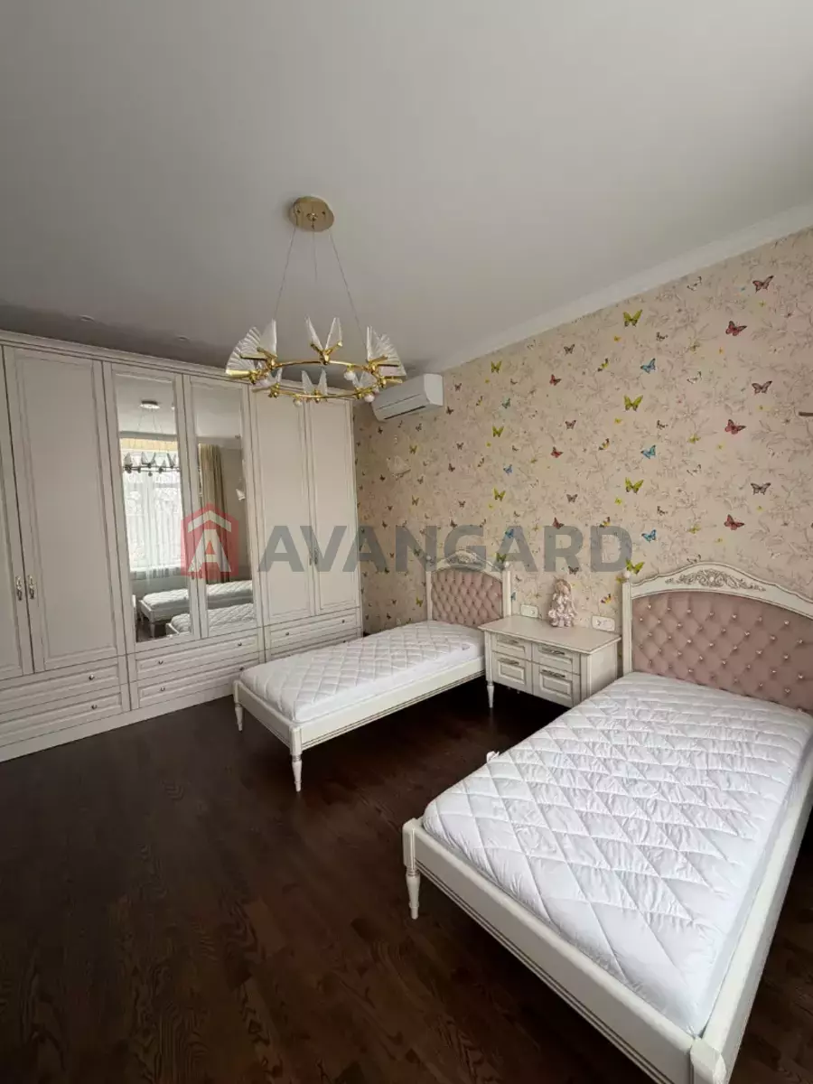 �������, 216 ��.�. ���� 2