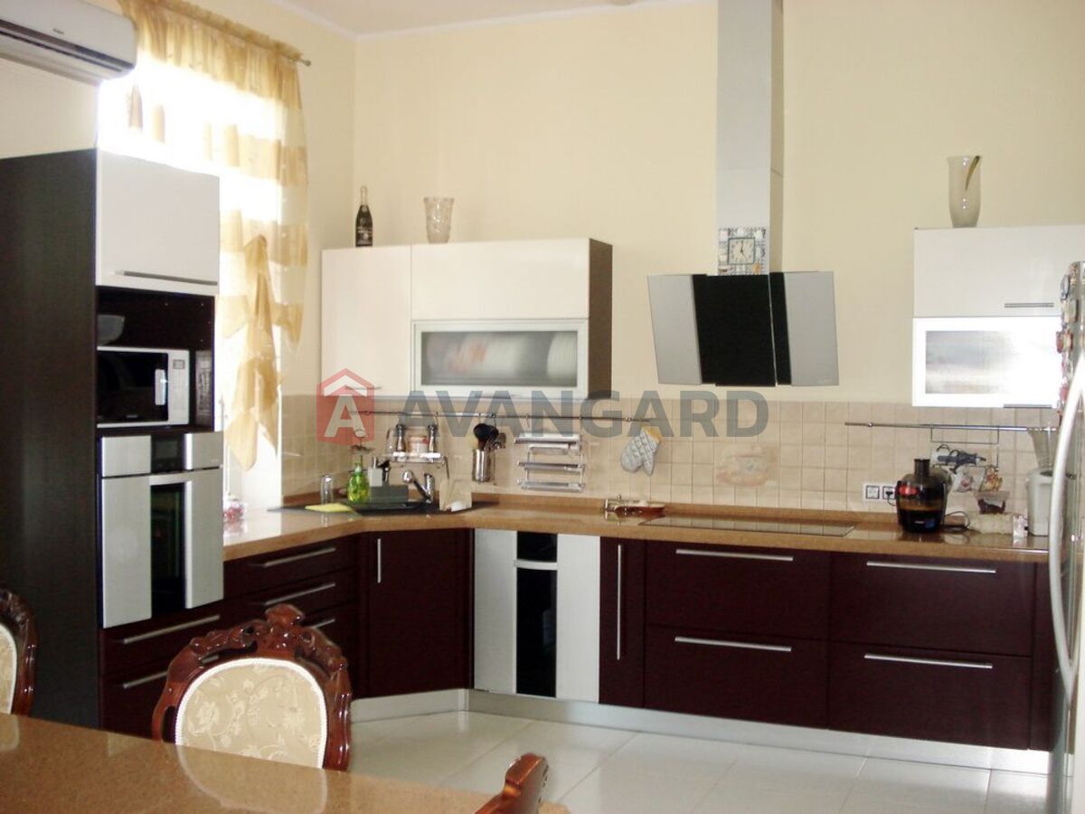 �������, 500 ��.�. ���� 28