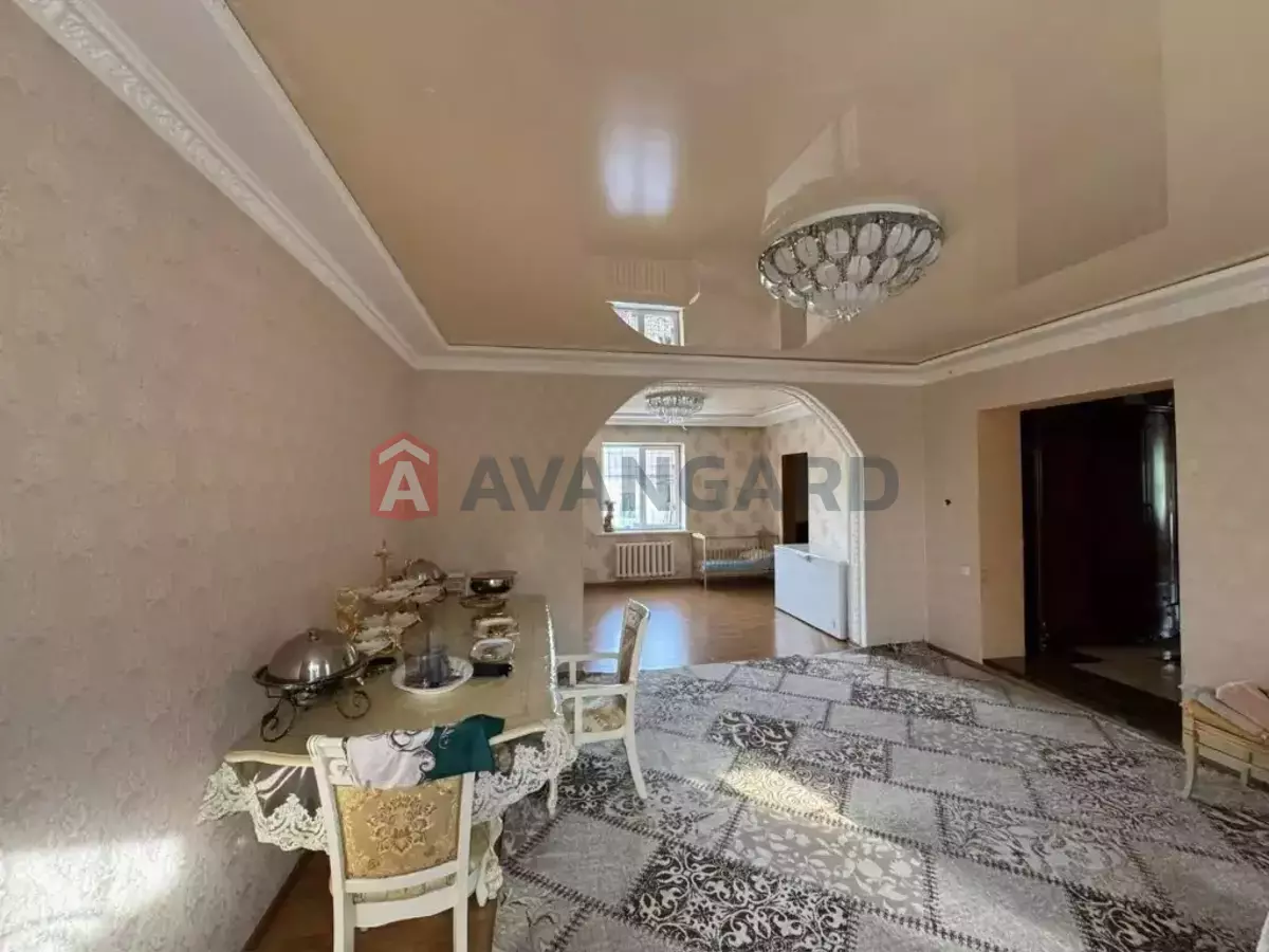 �������, 230 ��.�. ���� 6