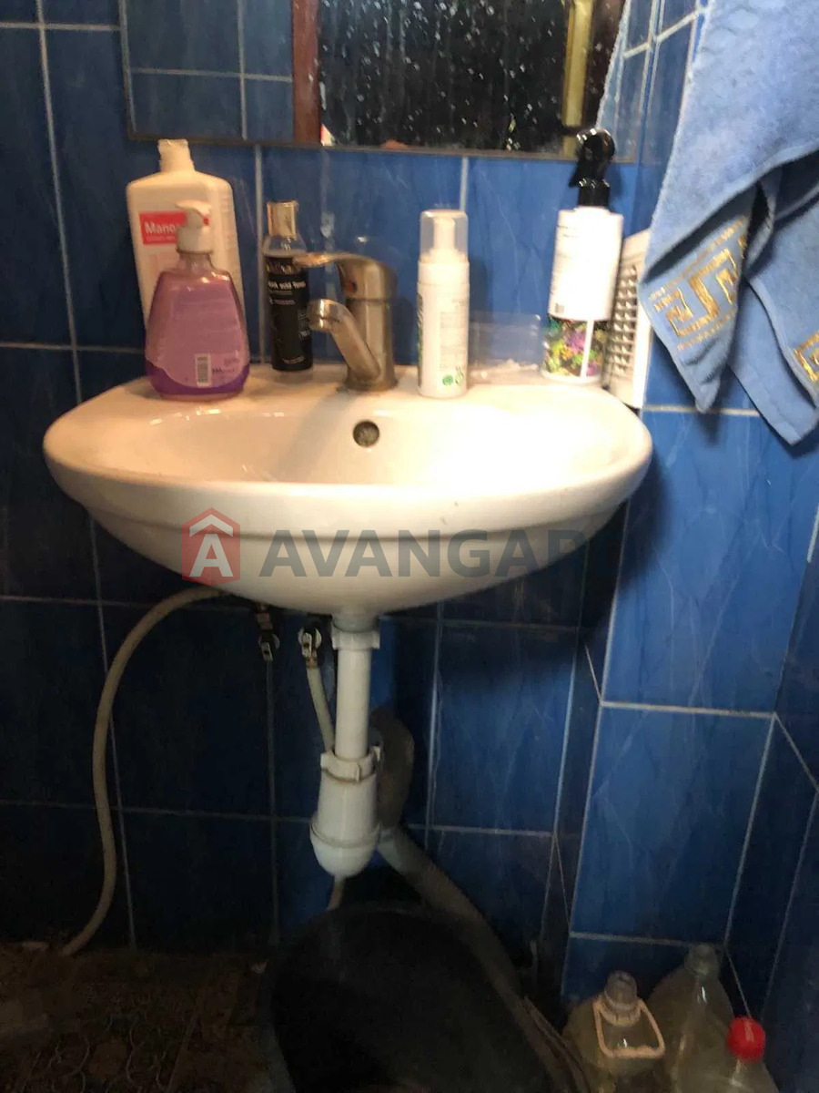 �������, 100 ��.�. ���� 10