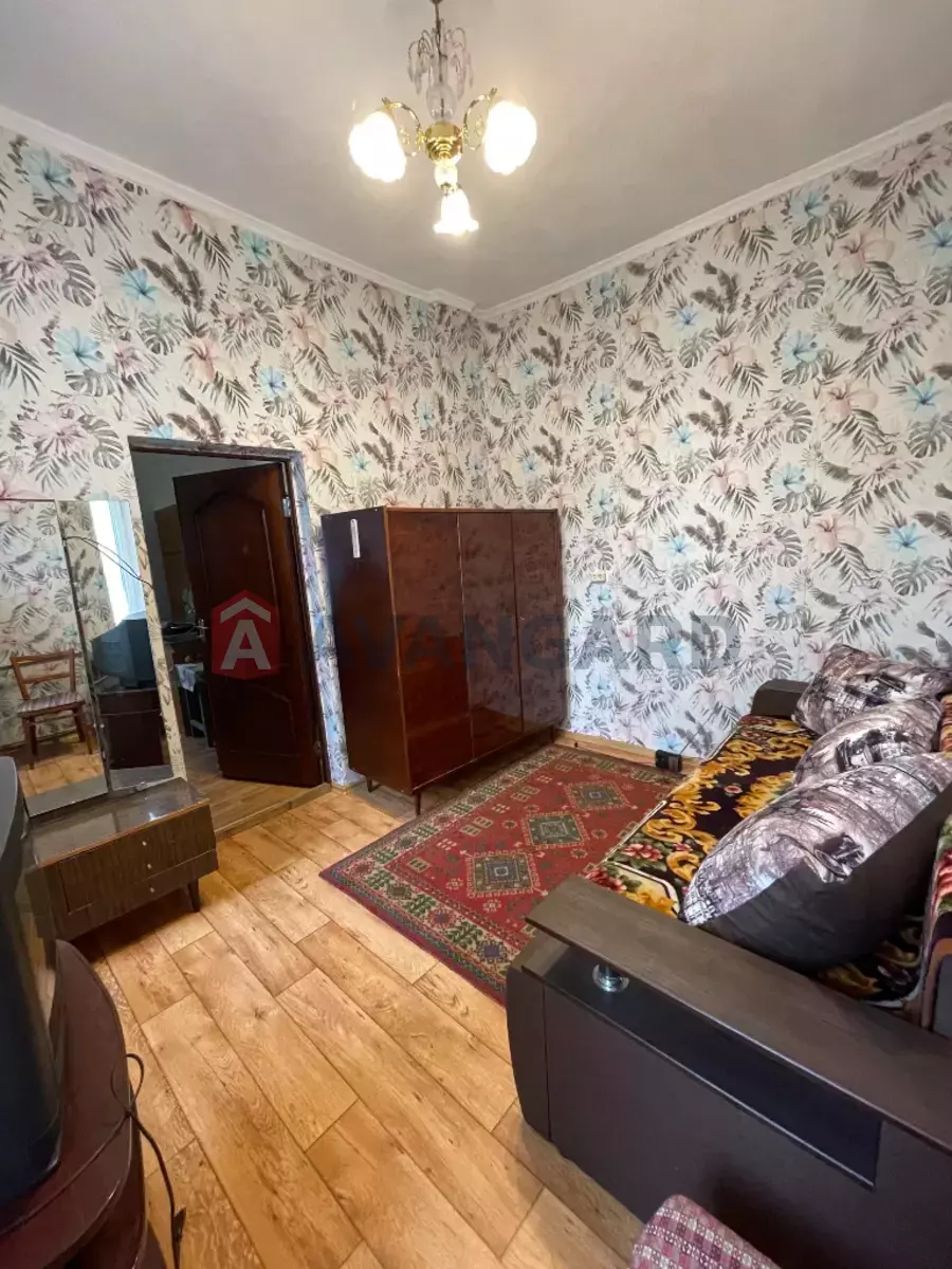 ������� �������, 40 ��.�. ���� 4