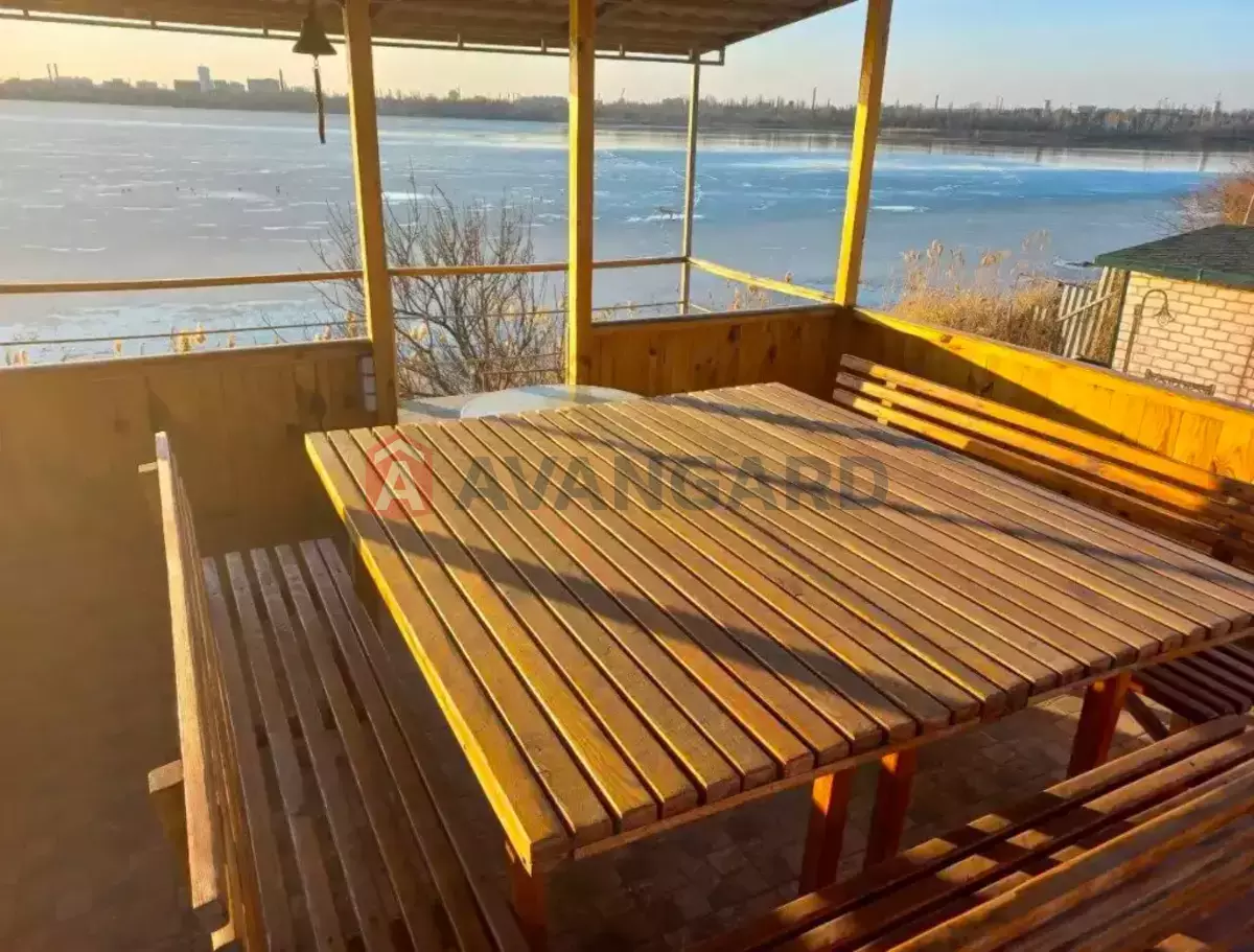 �������, 150 ��.�. ���� 10