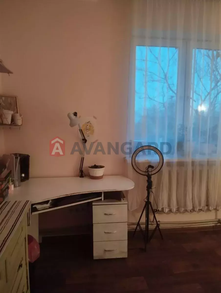 �������, 80 ��.�. ���� 18