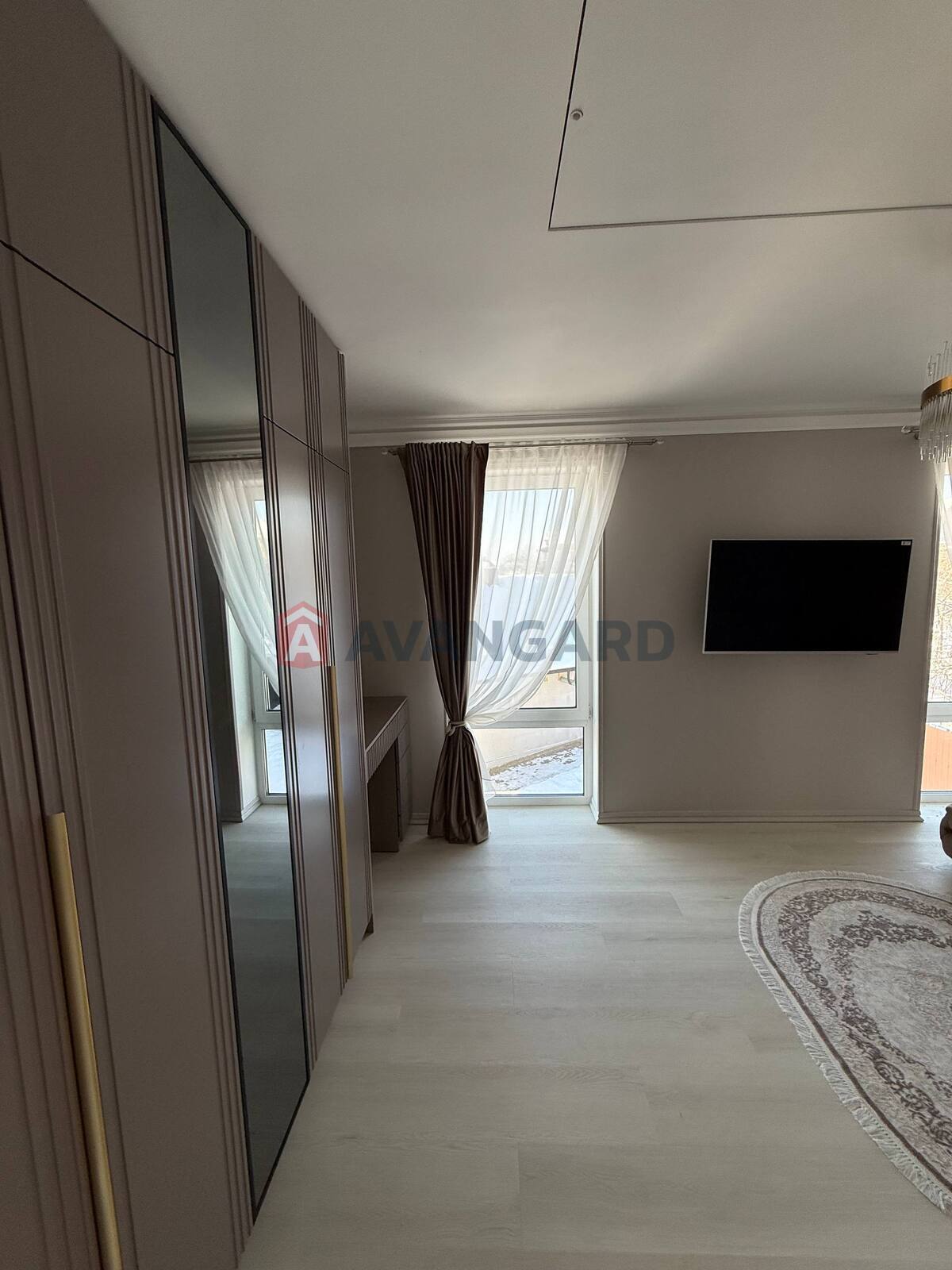 ���, 200 ��.�. ���� 19