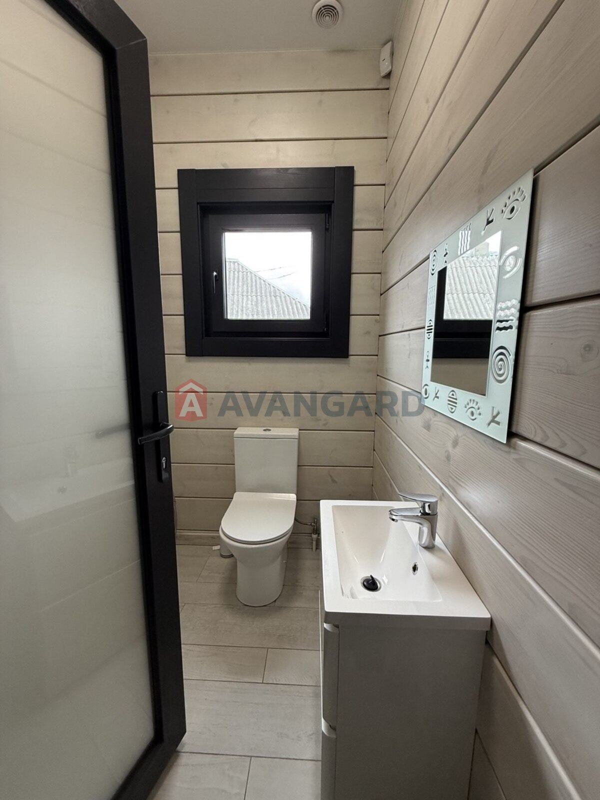 �������, 180 ��.�. ���� 19