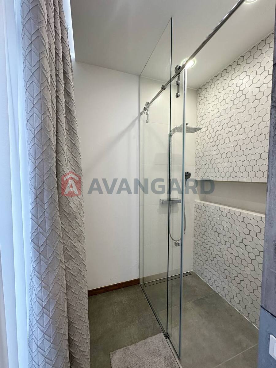 �������, 300 ��.�. ���� 9