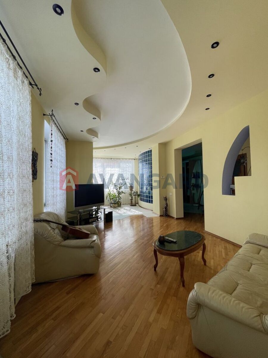 �������, 150 ��.�. ���� 4