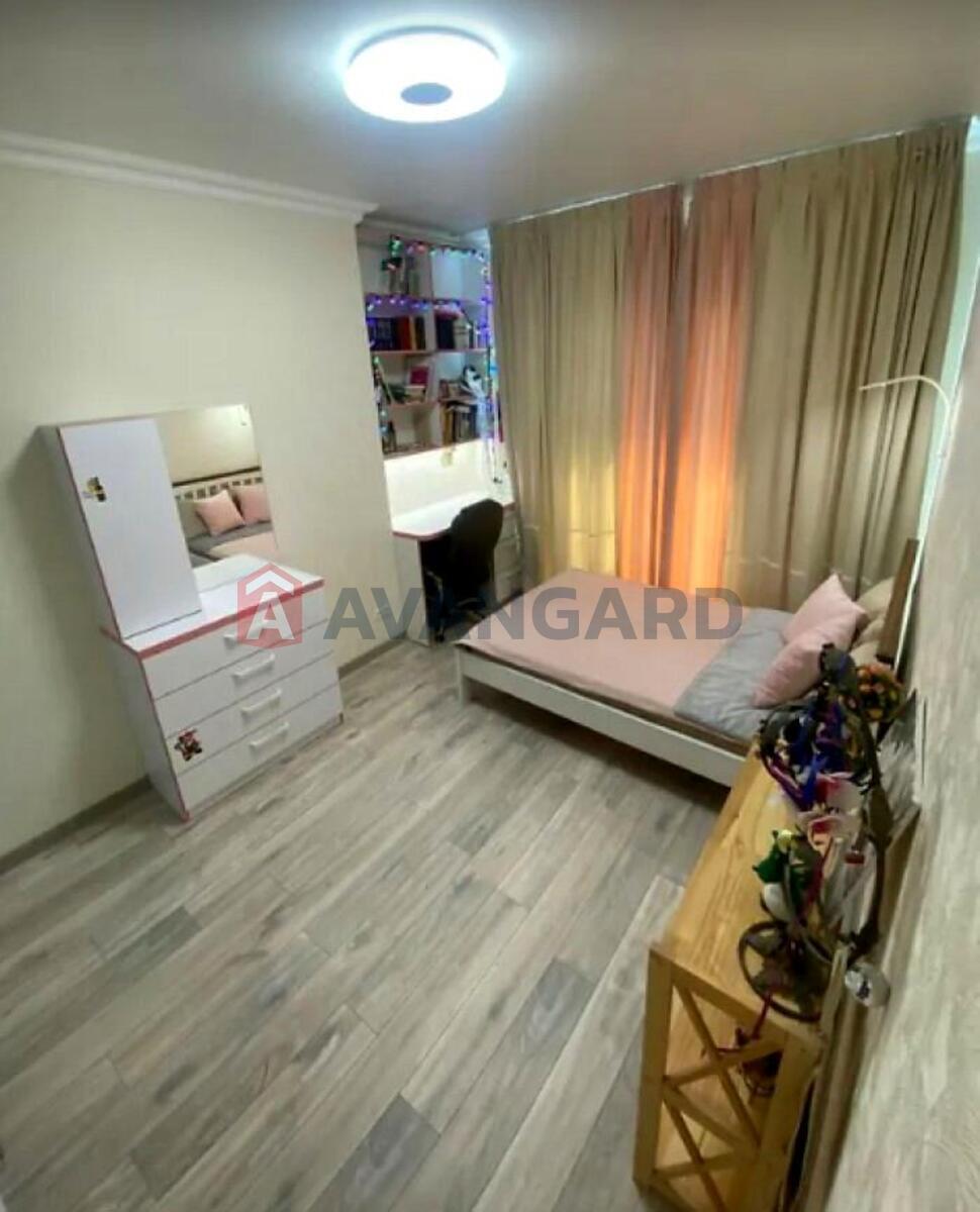 ��������, 165 ��.�. ���� 9