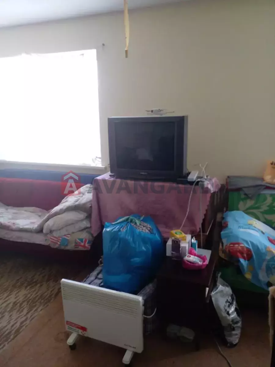 �������, 200 ��.�. ���� 8