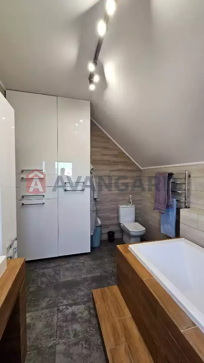 �������, 137 ��.�. ���� 25