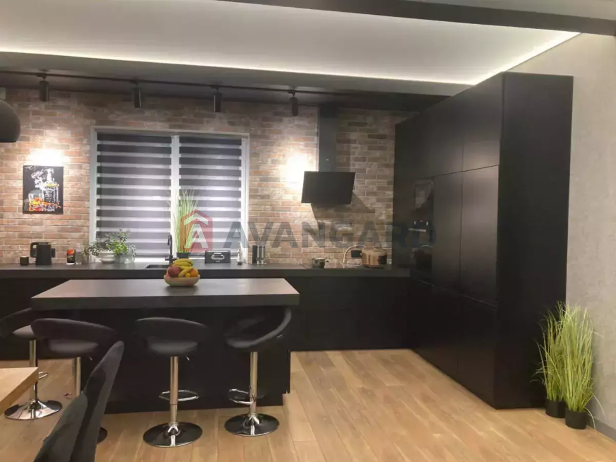 �������, 136 ��.�. ���� 16