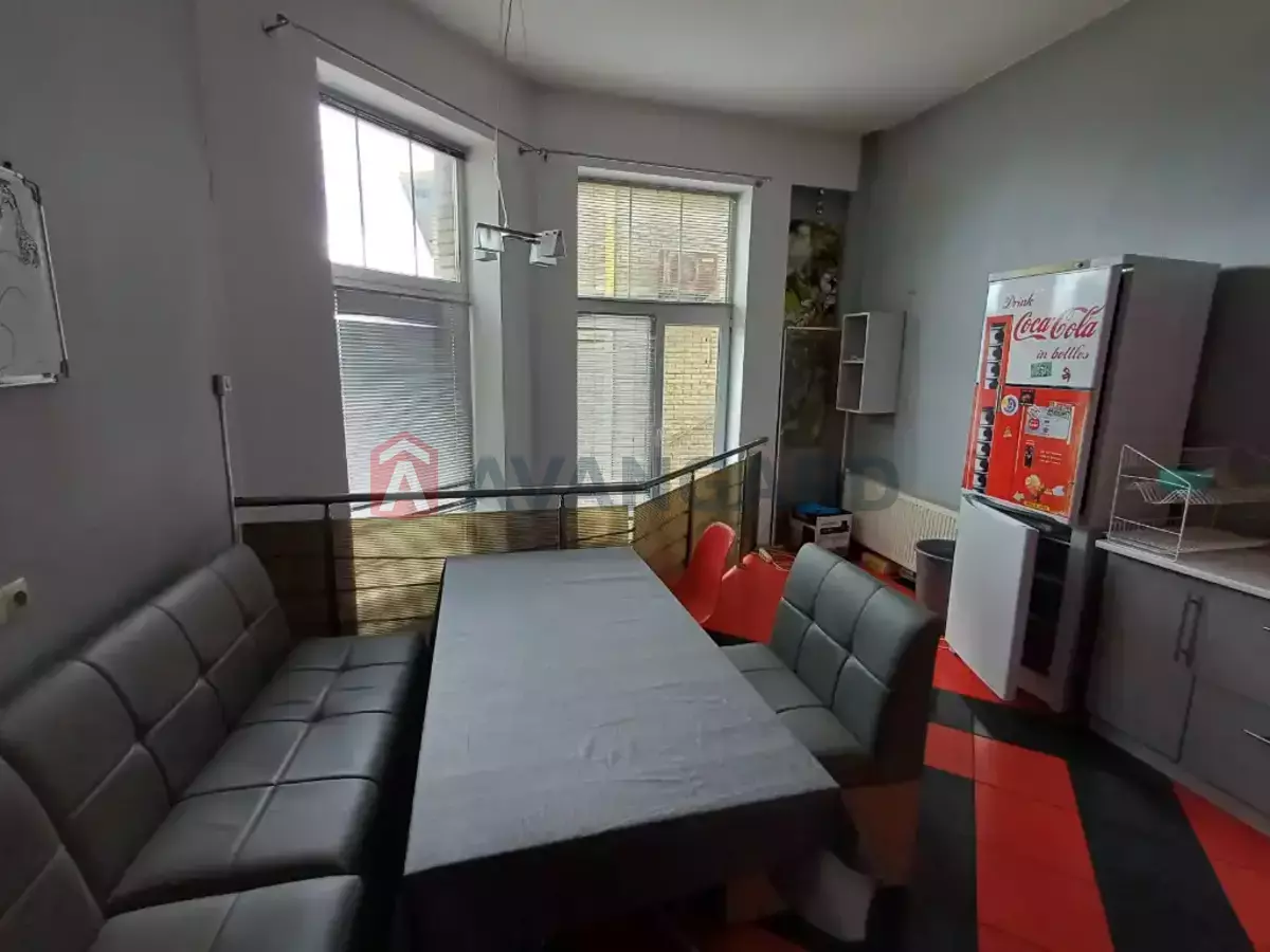 �������, 400 ��.�. ���� 2