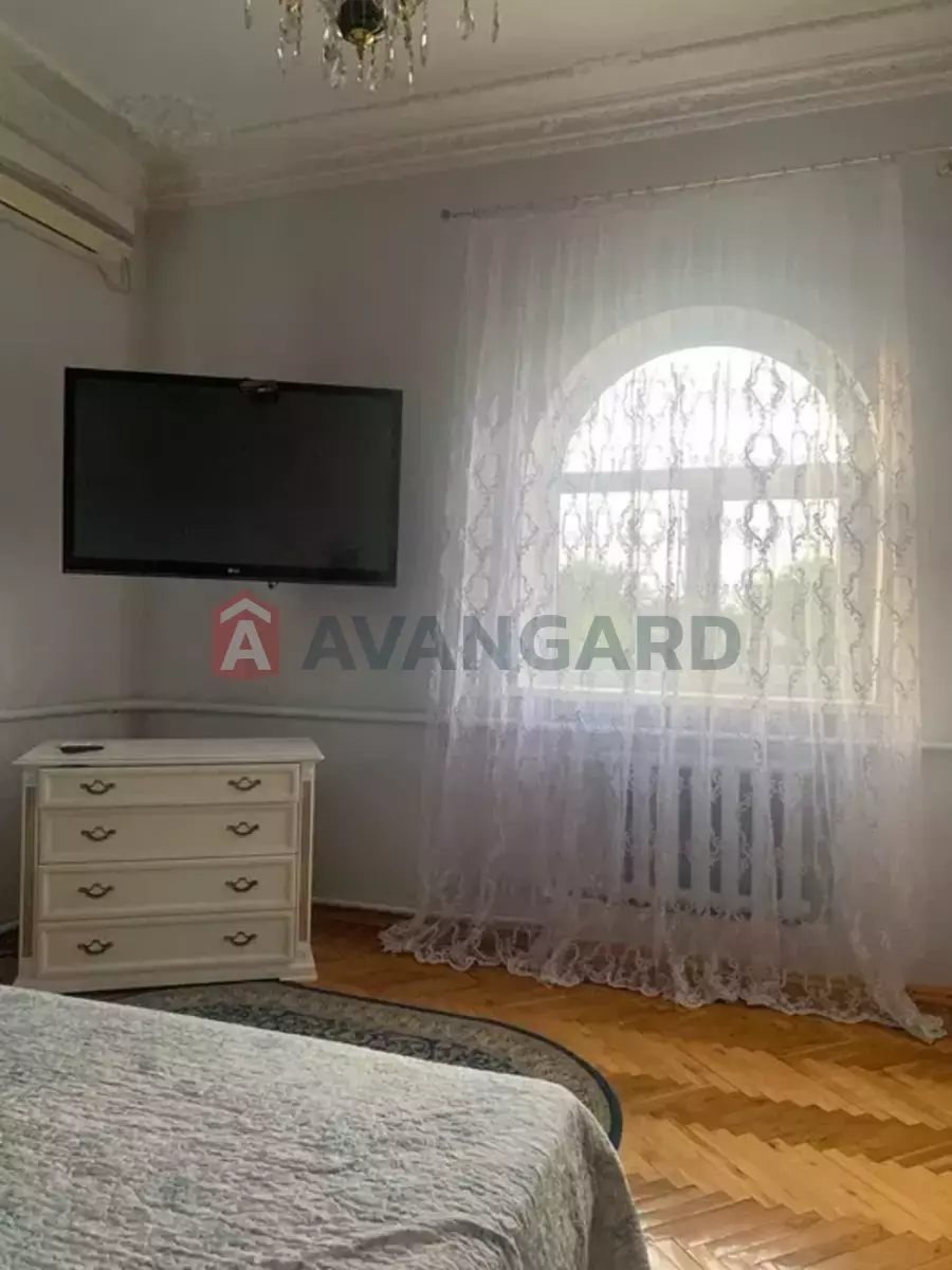 �������, 240 ��.�. ���� 21