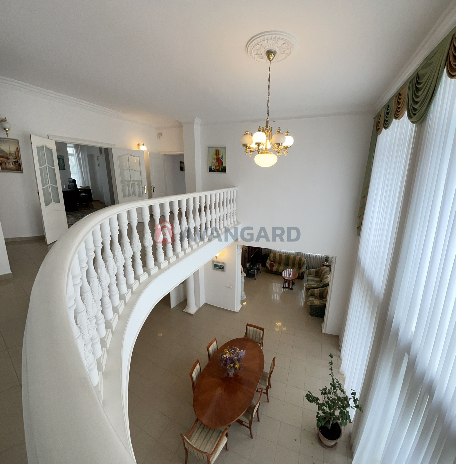 �������, 492 ��.�. ���� 18