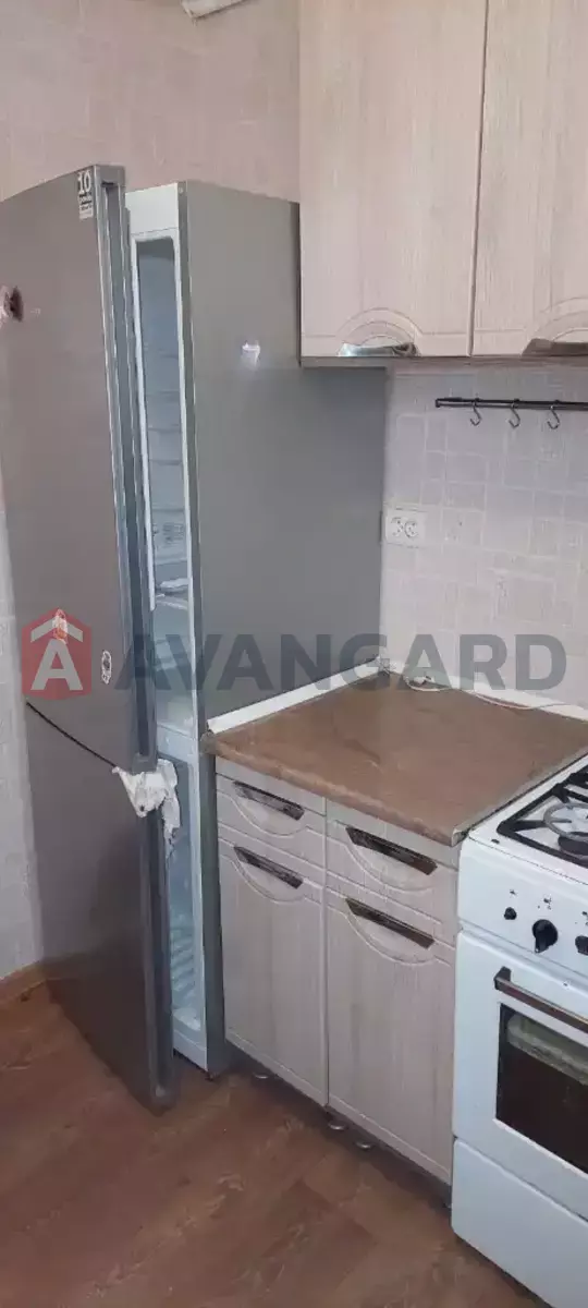������� �������, 60 ��.�. ���� 13