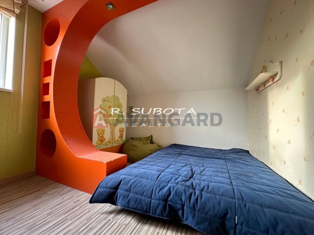 �������, 550 ��.�. ���� 14