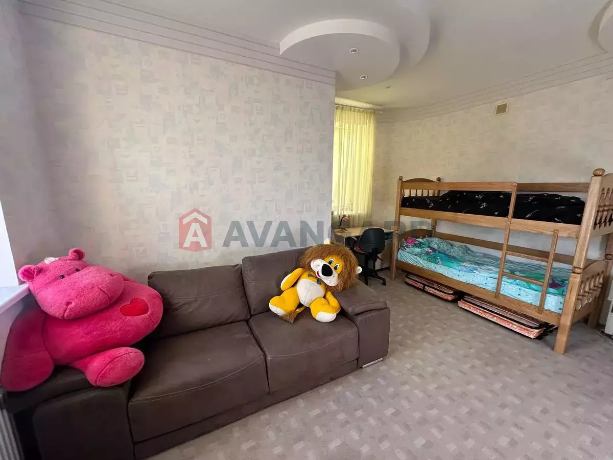 �������, 200 ��.�. ���� 6