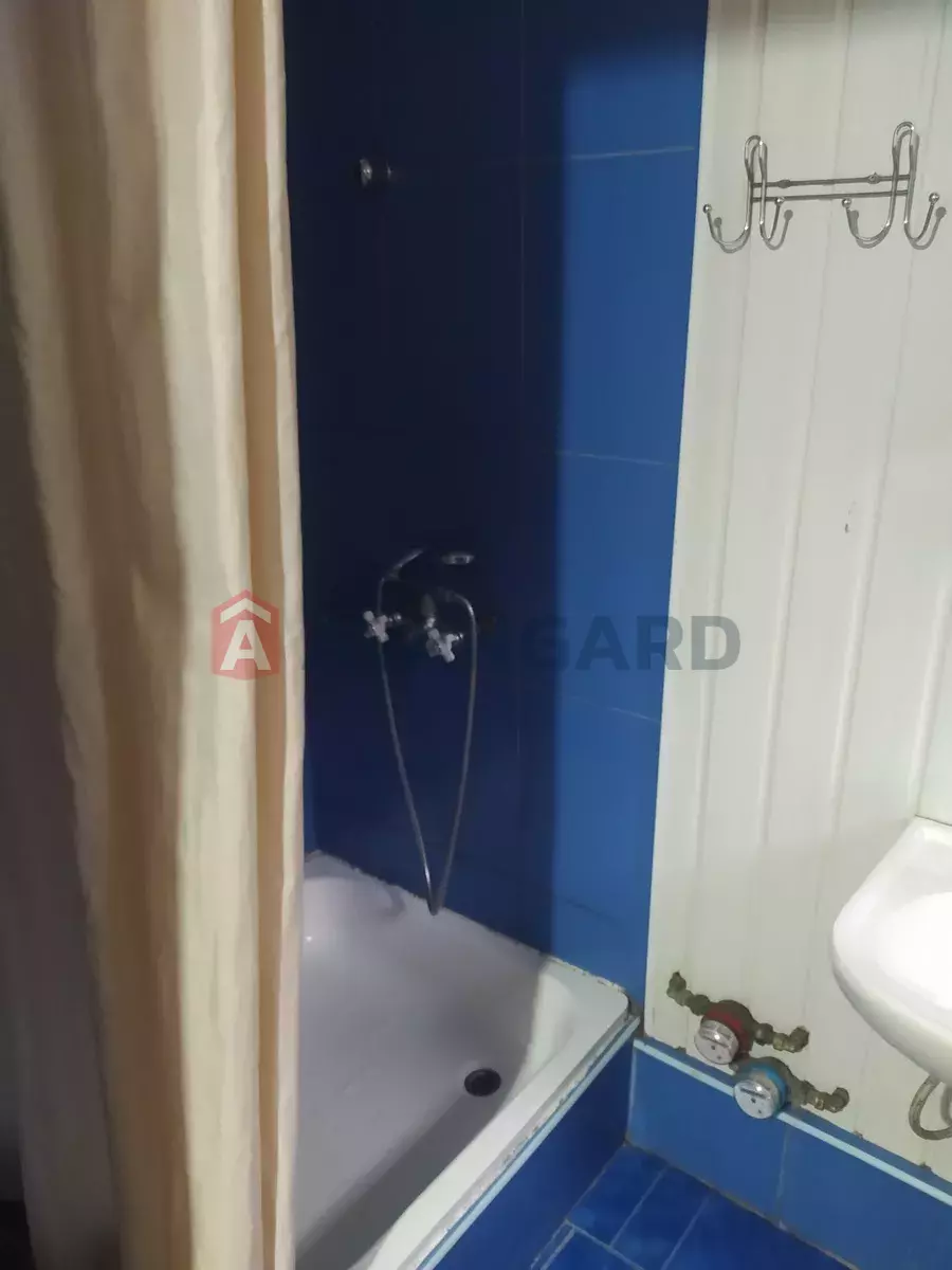 ������� �������, 28 ��.�. ���� 3