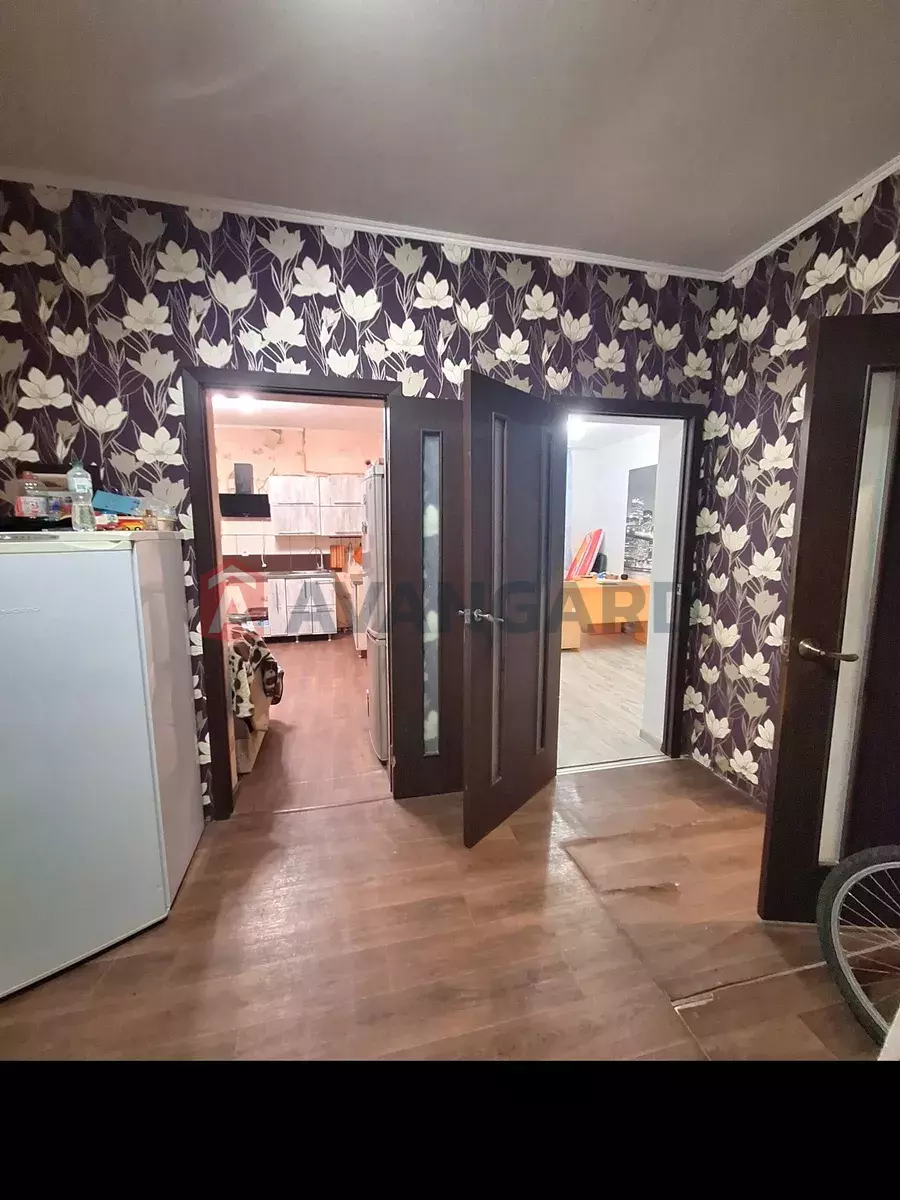 �������, 100 ��.�. ���� 16