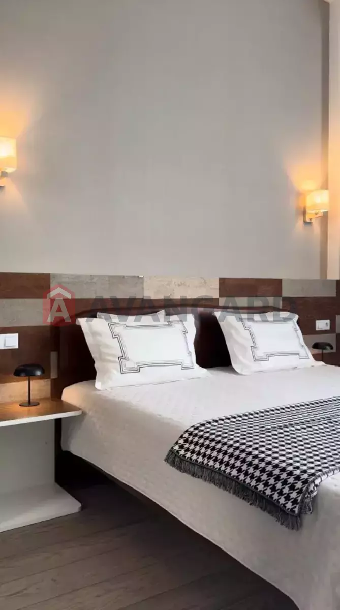 �������, 380 ��.�. ���� 22