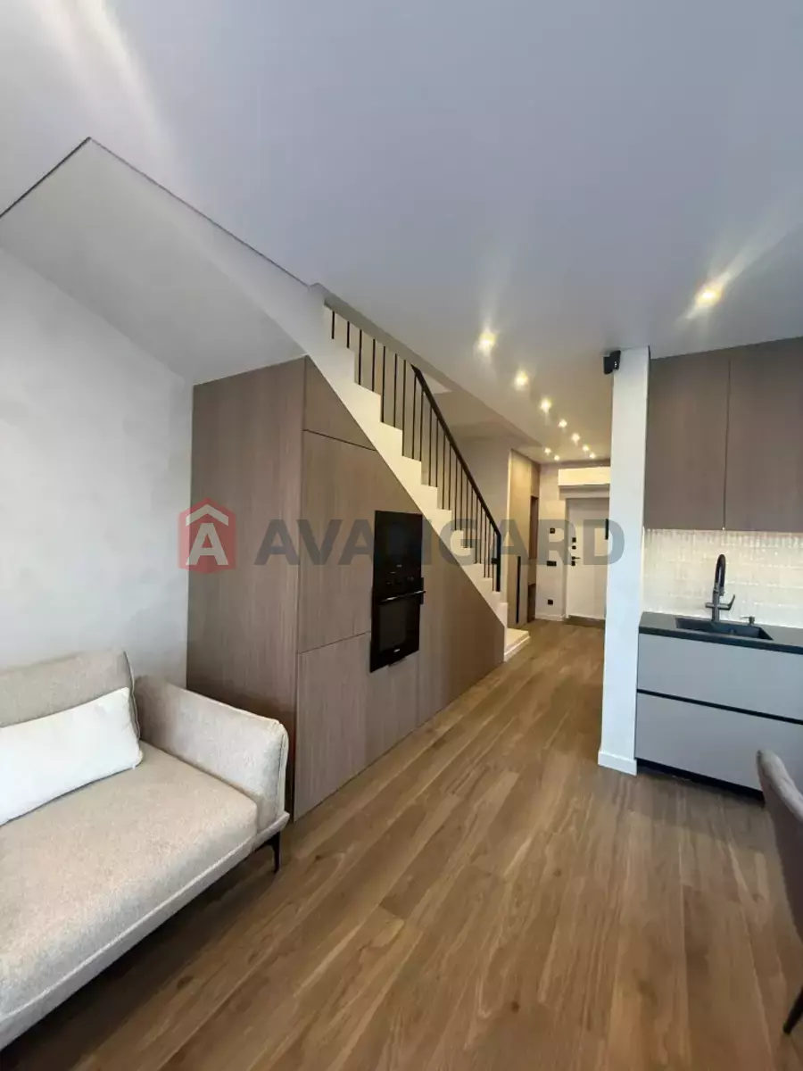 �������, 120 ��.�. ���� 3