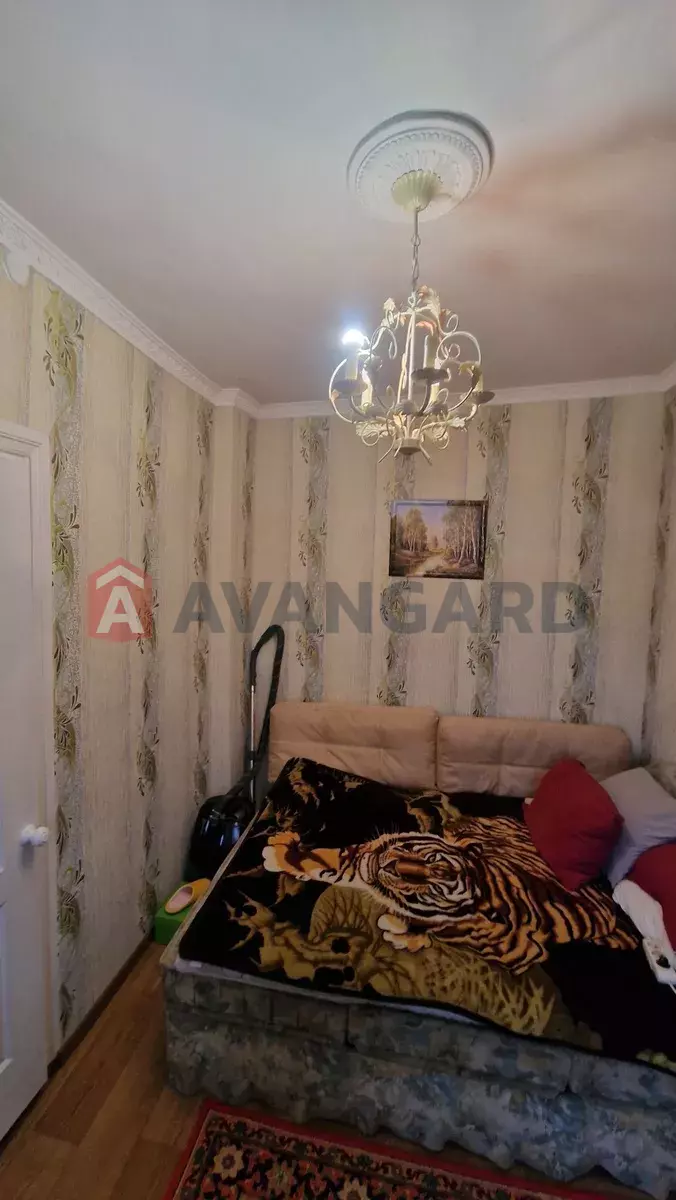 �������, 130 ��.�. ���� 9