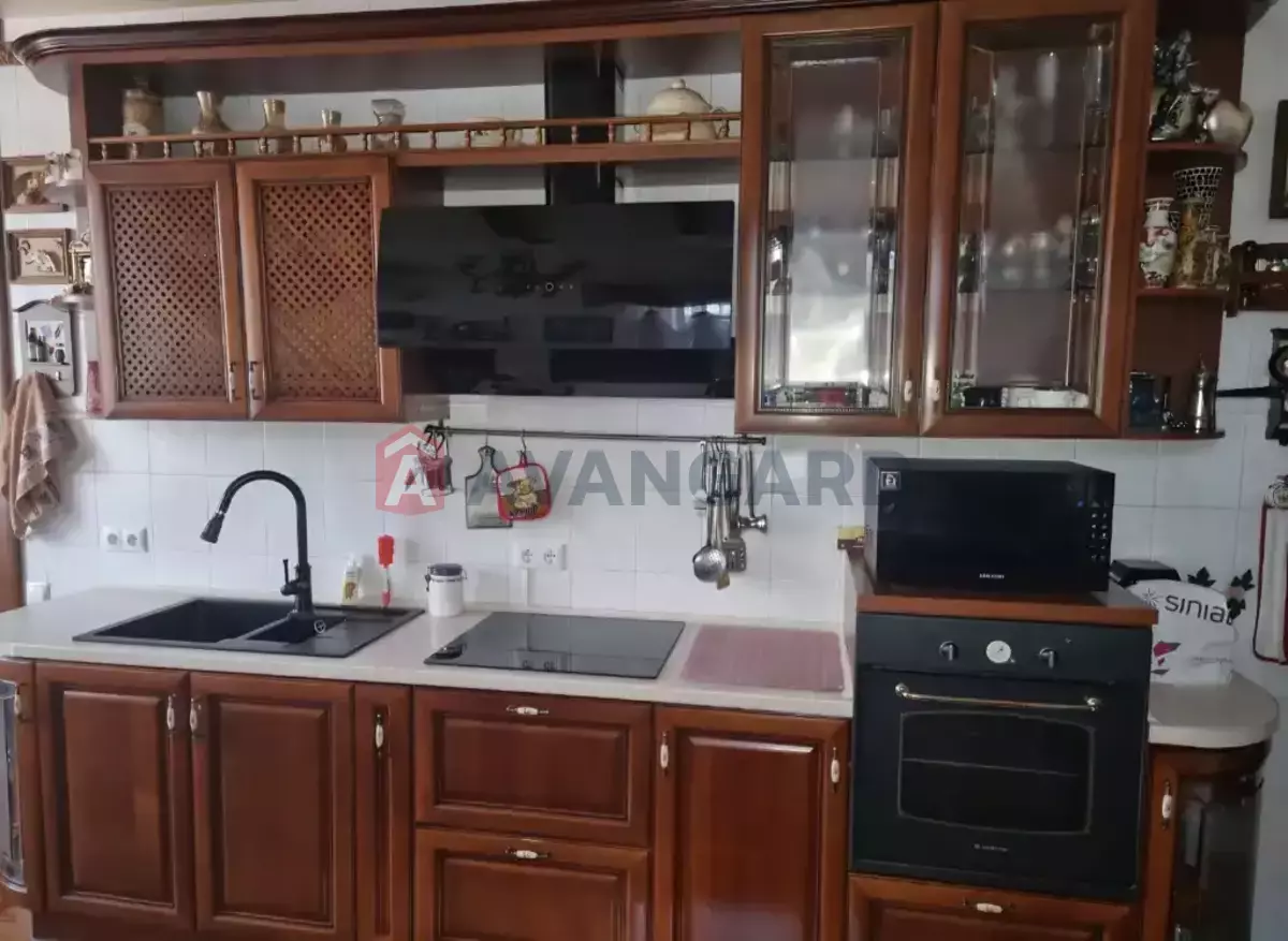 �������, 360 ��.�. ���� 4