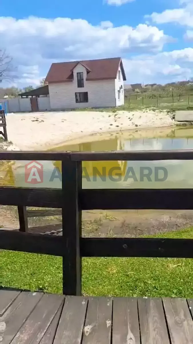 ���, 100 ��.�. ���� 12