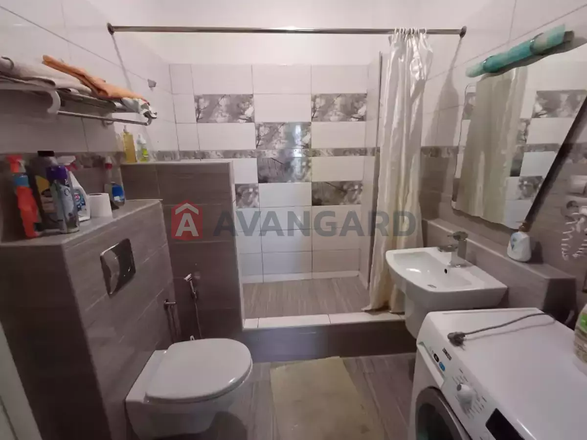 �������, 400 ��.�. ���� 10