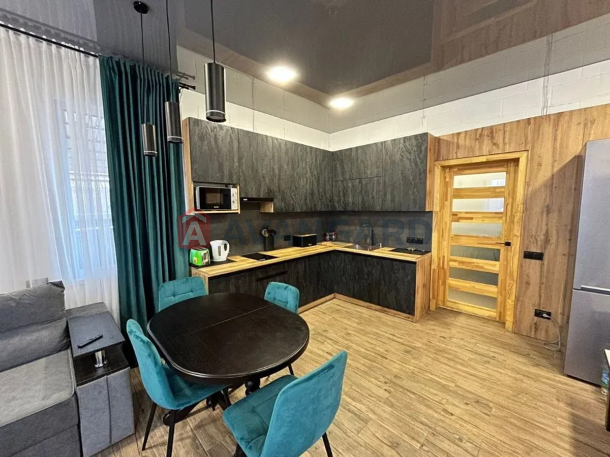 �������, 120 ��.�. ���� 11