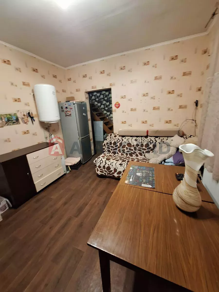 �������, 100 ��.�. ���� 7