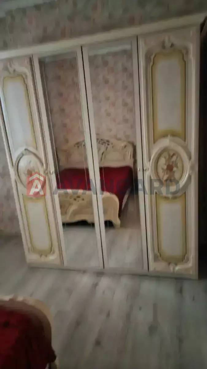 �������, 100 ��.�. ���� 2