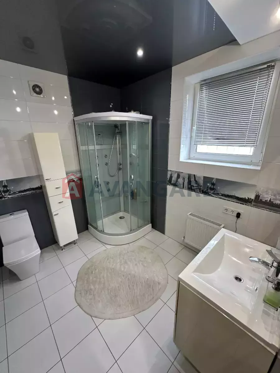 �������, 200 ��.�. ���� 16